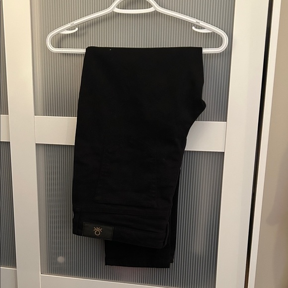 United Colors Of Benetton Denim - United Colors of Benetton Black Jeans, size 12 with stretch